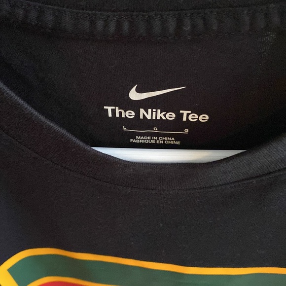 Nike black men’s tshirt - Picture 2 of 6